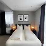 Mala Me Hotel