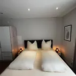 Mala Me Hotel