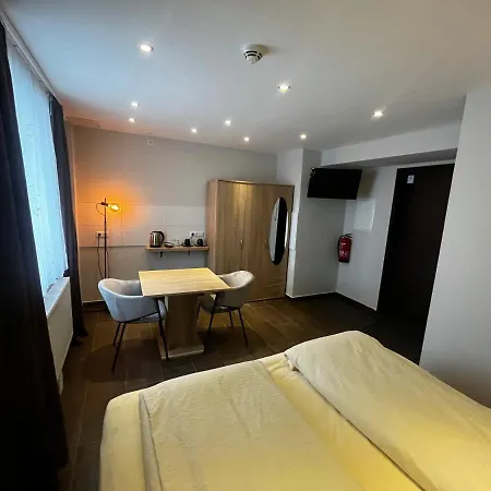 Mala Me Hotel *