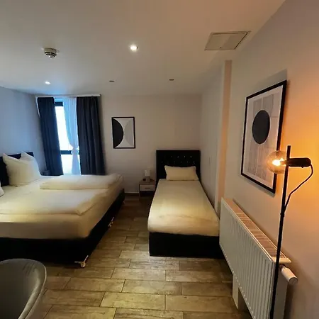 Mala Me Hotel *