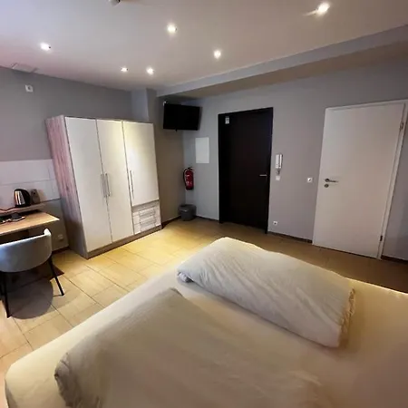 Hotel Mala Me